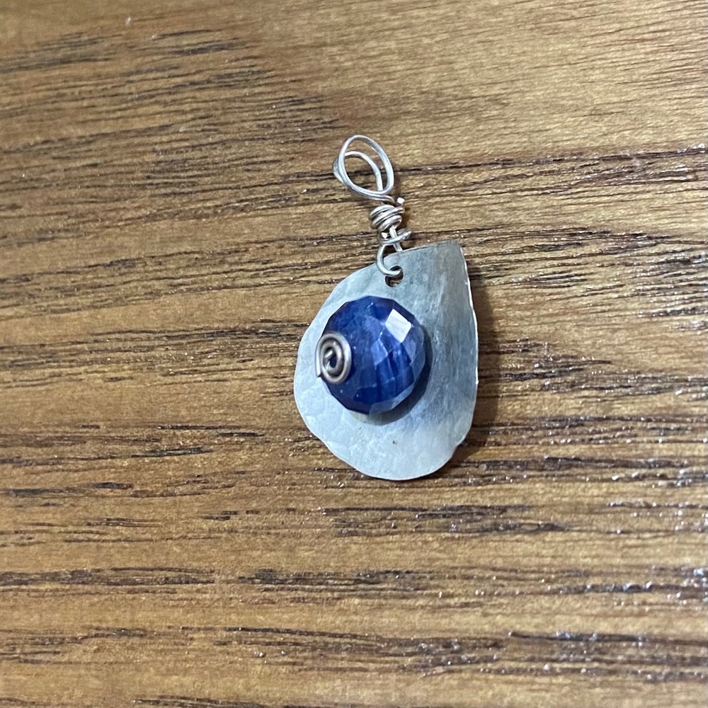sapphire pendant